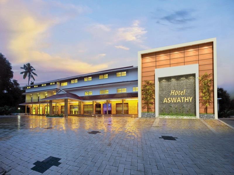 Hotel Aswathy Kodungallur Экстерьер фото